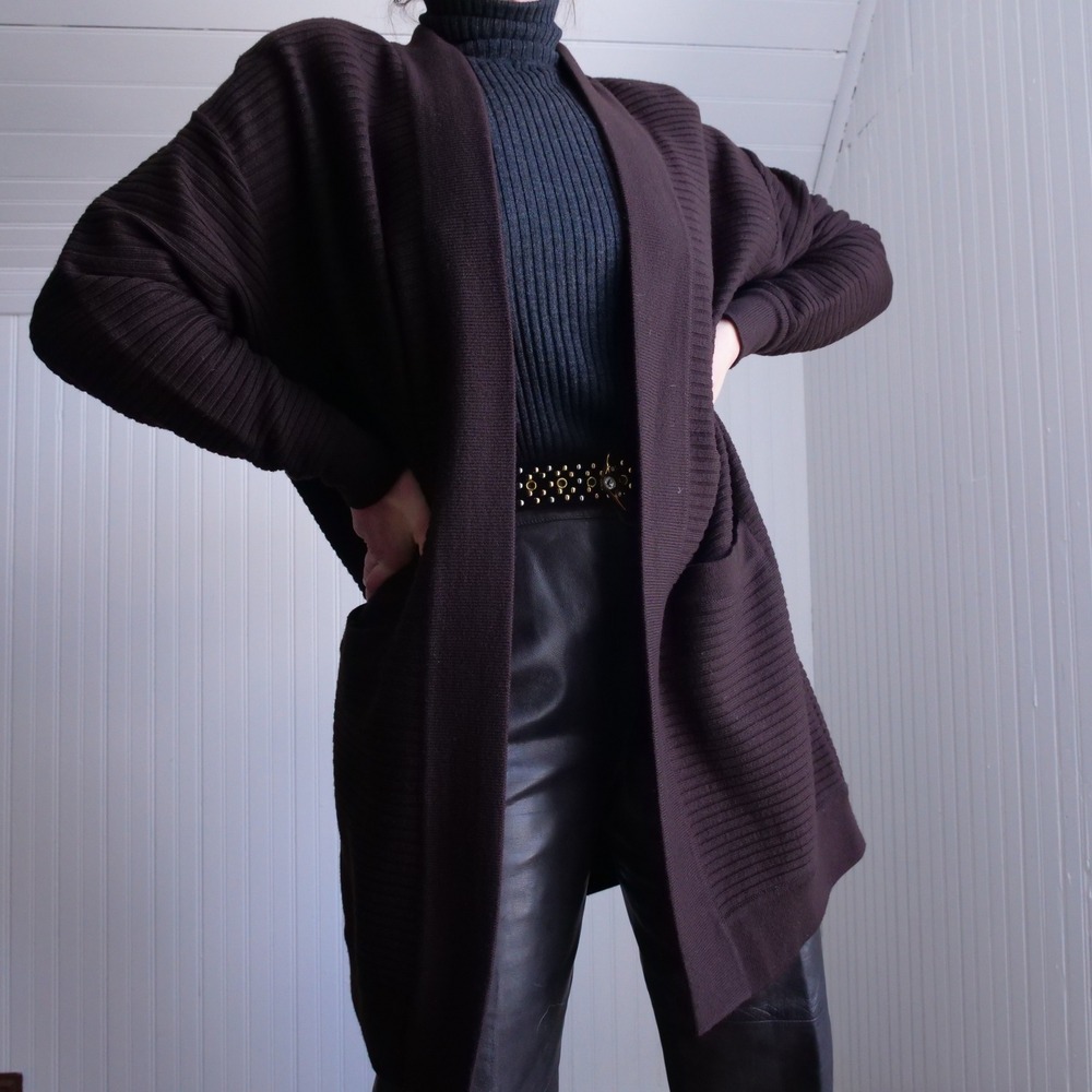 Drop dead gorgeous 1990s Donna Karan‎ cocoa brown ribbed knit longline cardigan